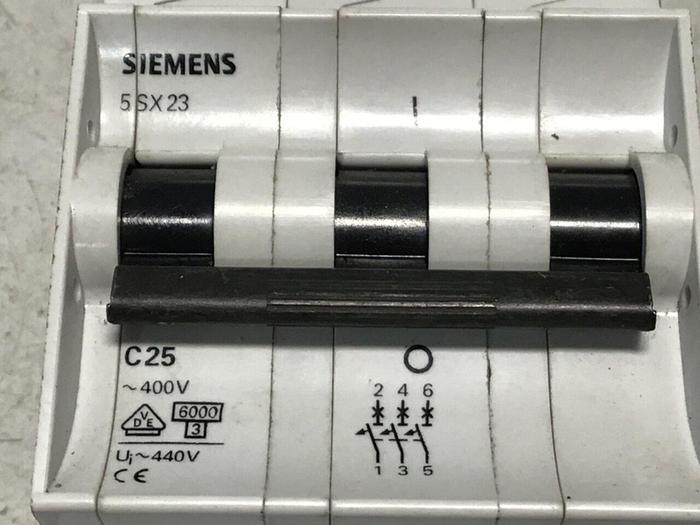 Used SIEMENS Circuit Breaker 5SX23C25 #122601