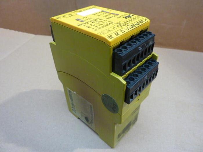 Used PILZ Safety Relay PNOZX8P24VDC3N/O2N/C2SO #36683
