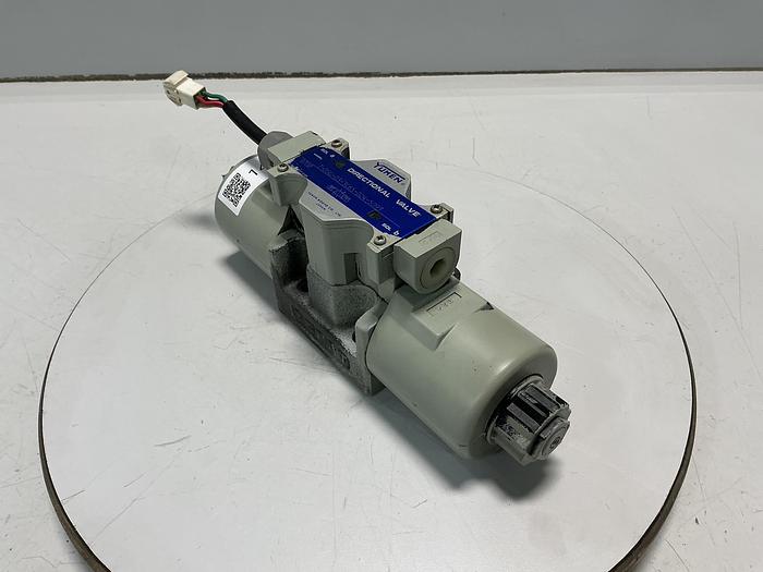 Used YUKEN T-DSG-03-3C65-D24-5093