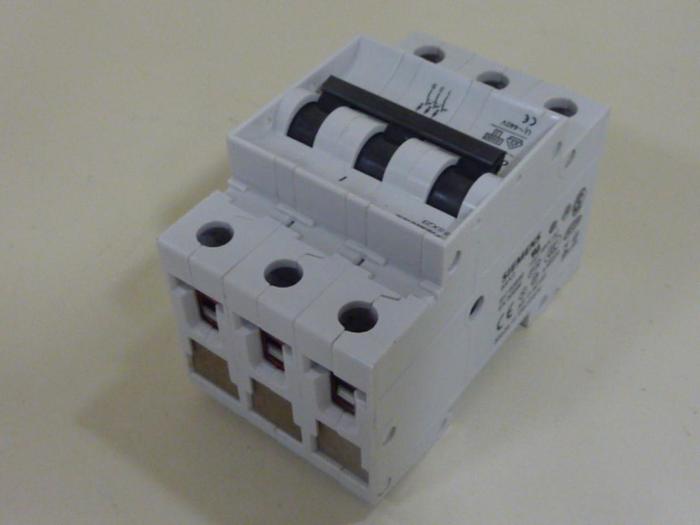 Used SIEMENS 10 Amp Circuit Breaker 5SX23C10 #46951