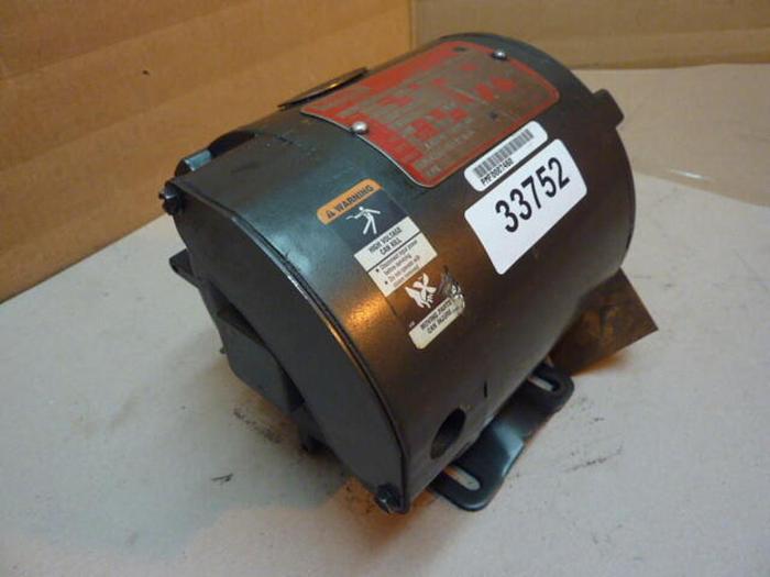 Used LINCOLN ELECTRIC 1/4 HP AC Motor D-2J7427 #33752