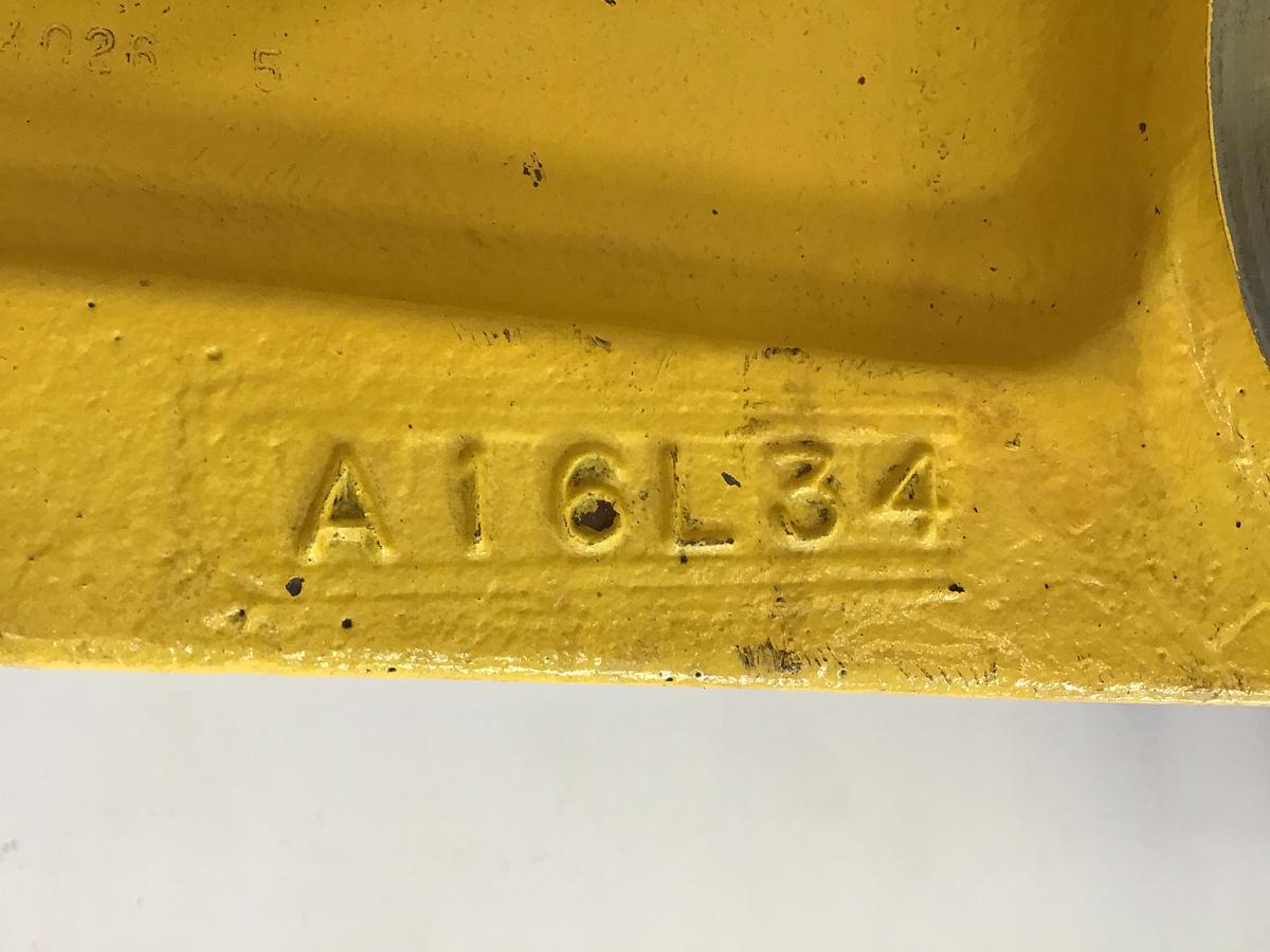 Used VAN DORN 336401-D Toggle Link Used 