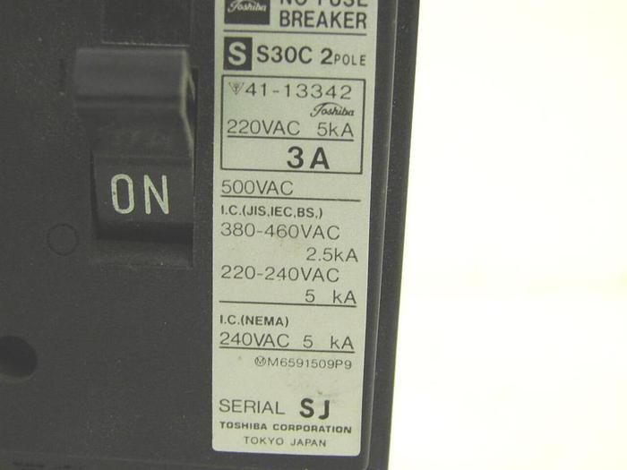 Used TOSHIBA 3 Amp Circuit Breaker S30C-2P-3A #12204