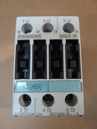 Used SIEMENS Reversing Contactor 3RA1326-8XB30-1BB4 #31793