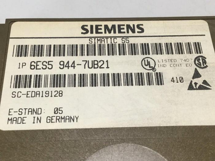 Used SIEMENS CPU Module 6ES5 944-7UB21 Used