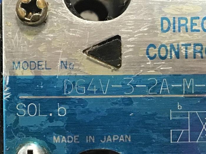 Used VICKERS Directional Control Valve DG4V32AMP7H750JA100 USED #129927