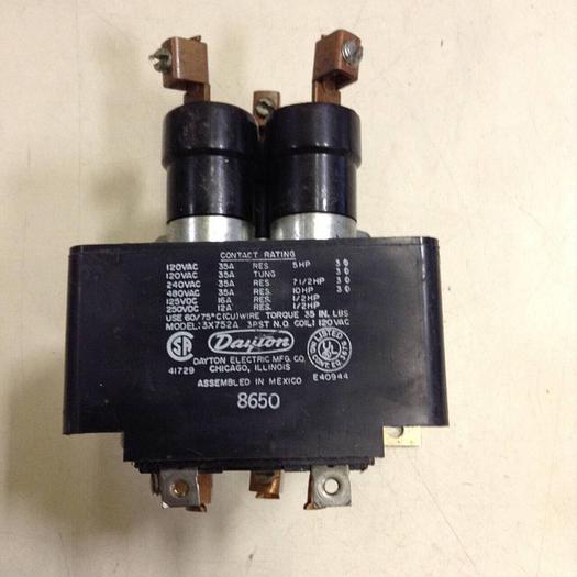 Used DAYTON Contactor Relay 3X752A #82577