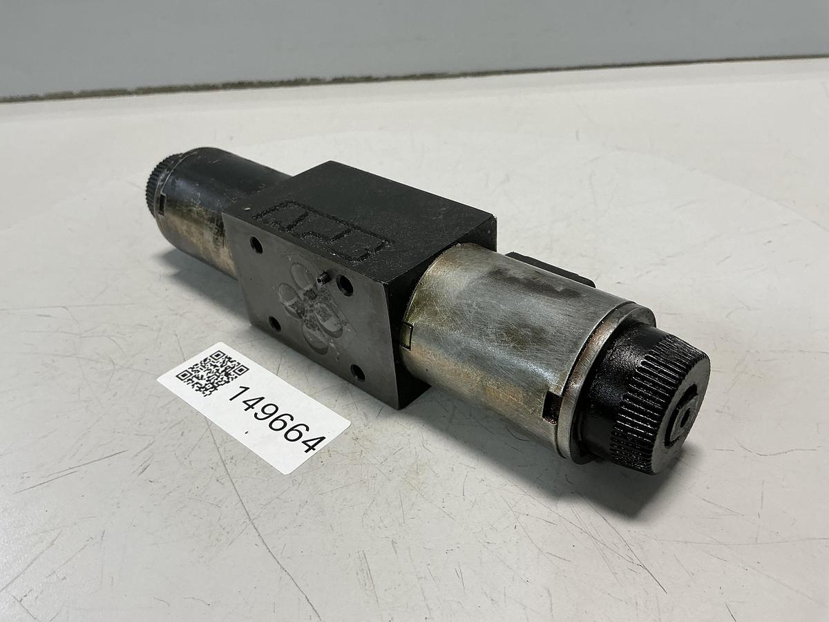 Used VICKERS DG4V-3S-6C-M-U-HL7-60-EN490