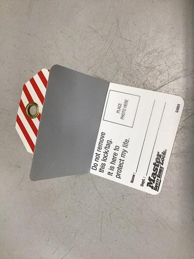 Used MASTER LOCK Self Laminating Lockout Tags S4801 #111846