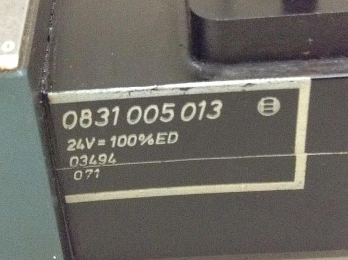 Used BOSCH Valve 0 810 090 240 #80816