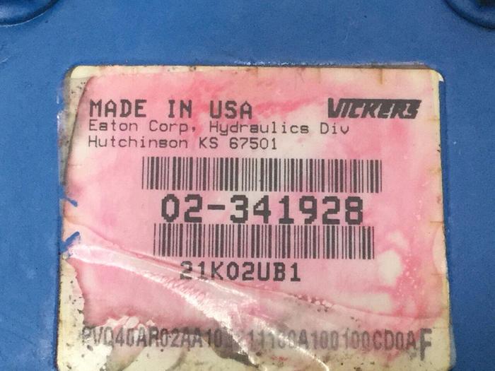 Used VICKERS Pump PVQ40AR02AA10B211100A100100CD0A Used