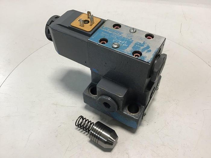 Used VICKERS Solenoid Valve DG4V32AMUHL760 Used