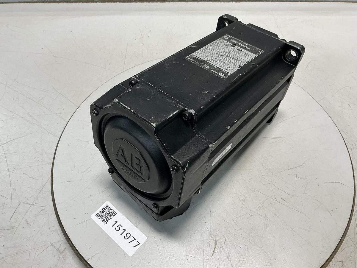 Used ALLEN BRADLEY MPL-A4540F-HJ24AA