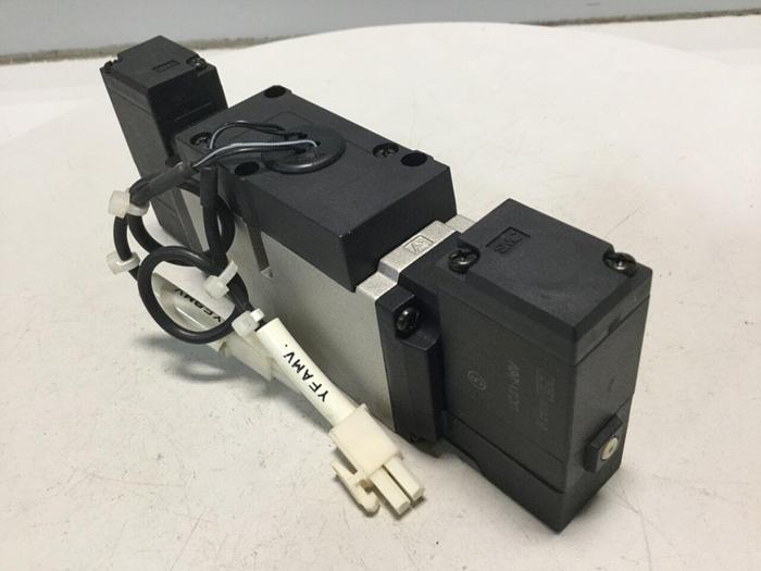 Used SMC Solenoid Valve VFS3210-5E #104195