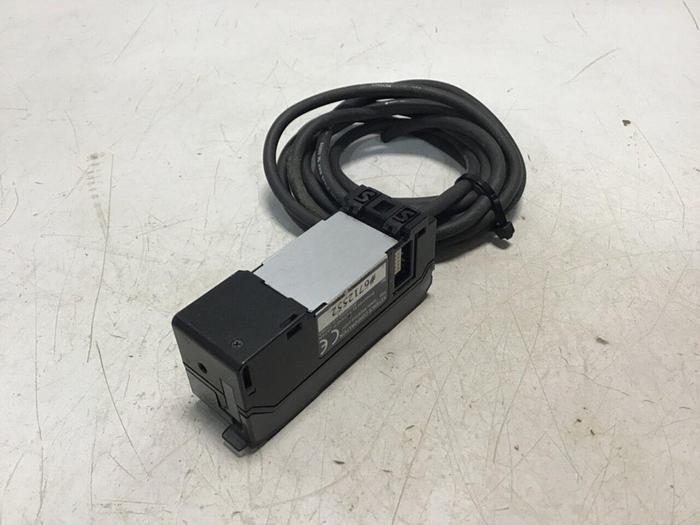 Used KEYENCE CORP Digital Amplifier Sensor CZ-V21AP #133938