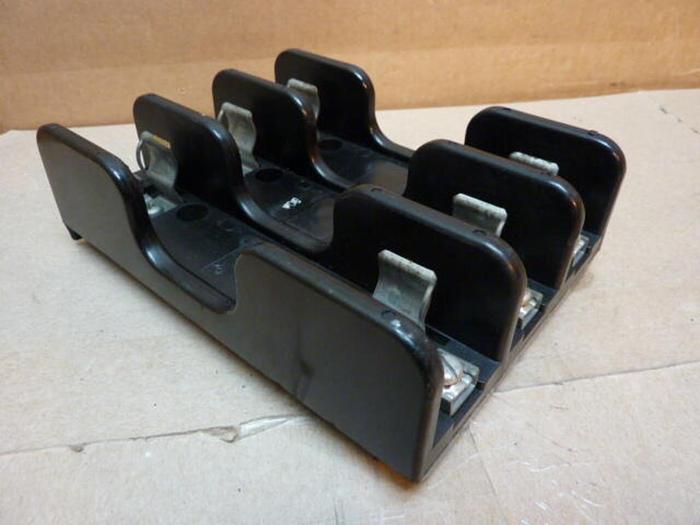 Used TAYLOR FUSE 30 Amp Fuse Block 60323 #29912