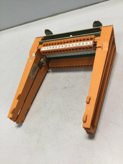 Used WEIDMULLER Card Holder / Rack SKHD32S #101634