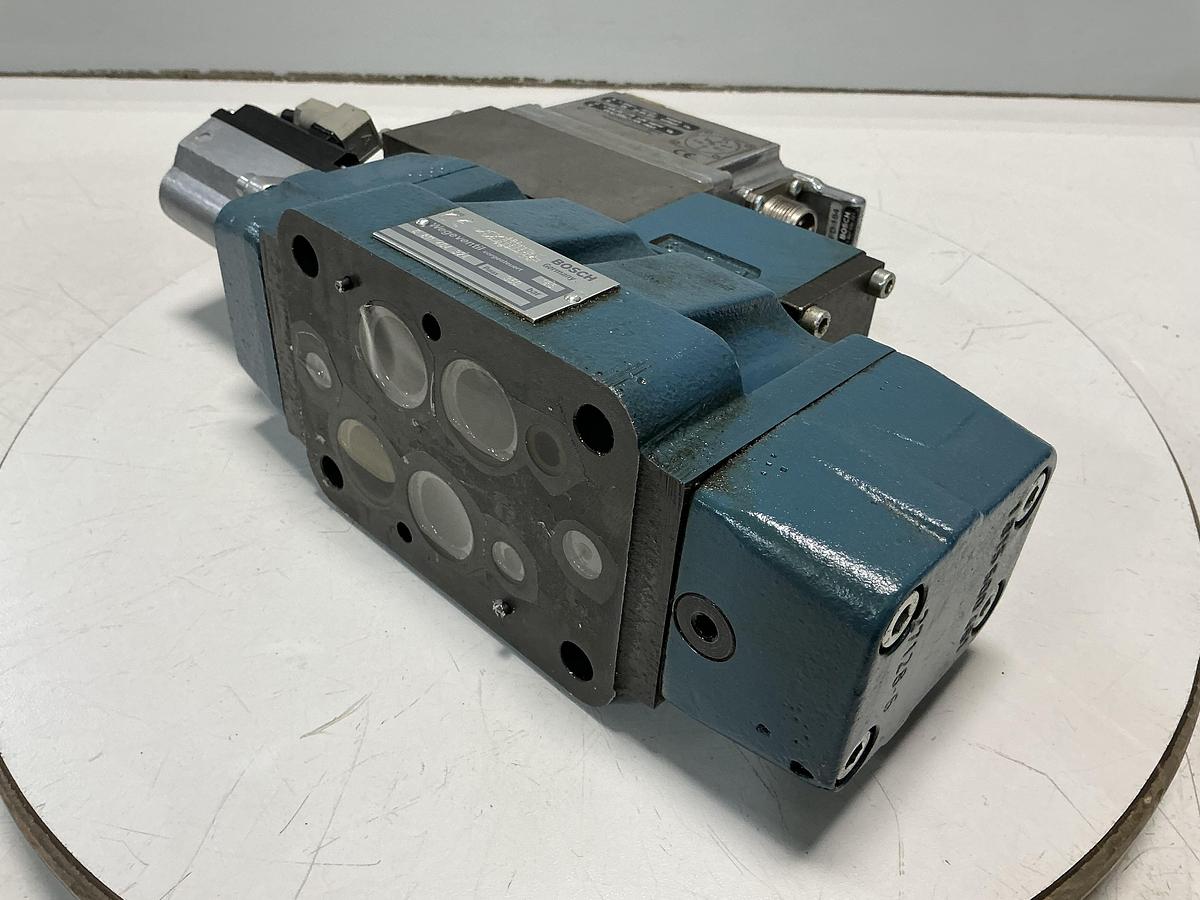 Used BOSCH 0 811 404 607