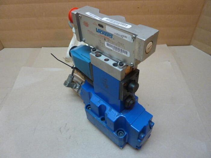 Used VICKERS Valve KAFDG5V 7 33C160N X VM F PD7 H13 Used
