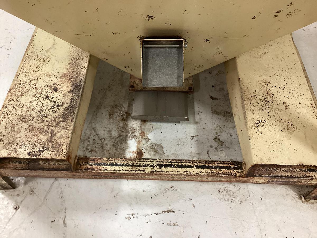 Used MATERIAL HANDLING 47 x 47 x 56 Surge Bin