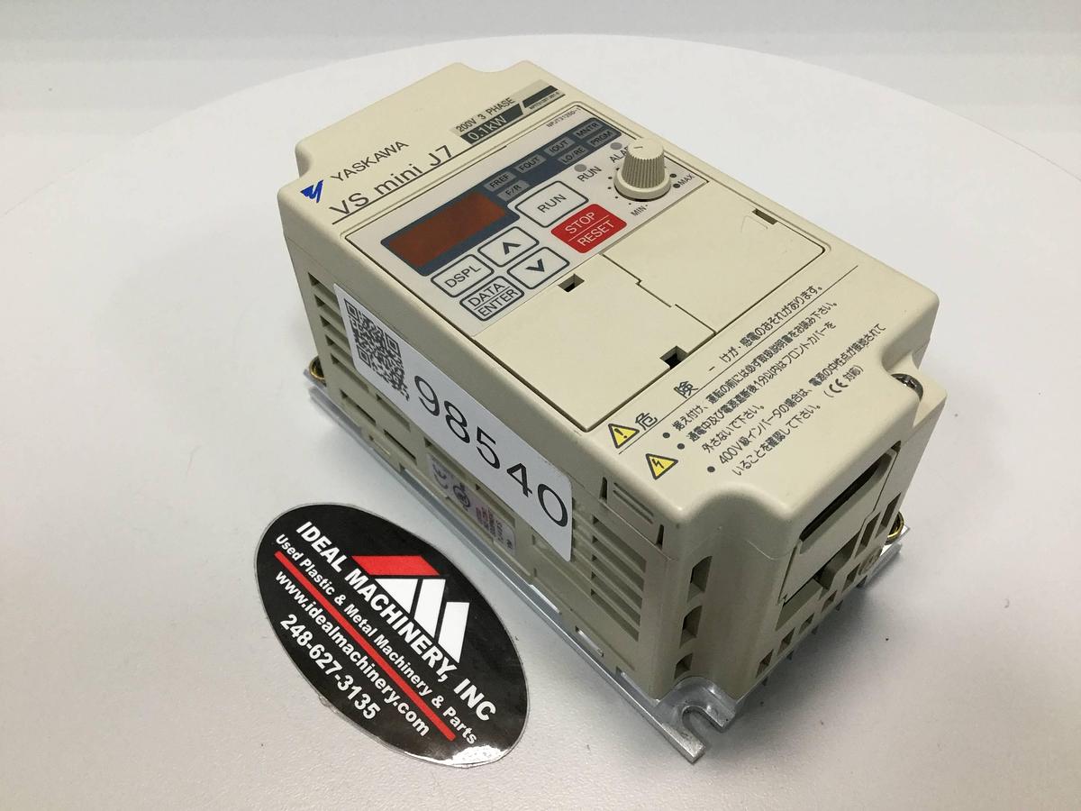 Used YASKAWA VS Mini J7 Inverter CIMR-J7AA20P1 USED