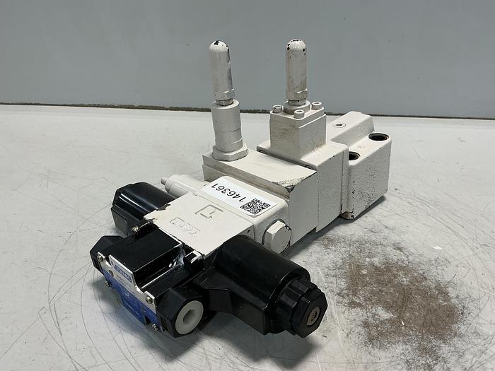 Used TOKIMEC DG4VS-3-0C-M-P7-H-7-P12-52