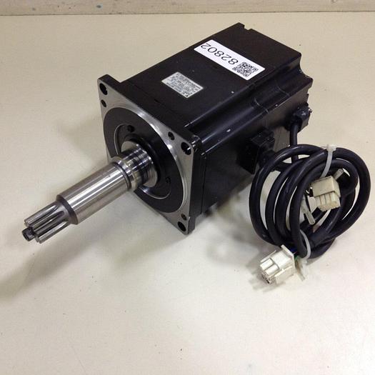Used YASKAWA AC Servo Motor SGMP-15AWYR12 #82802