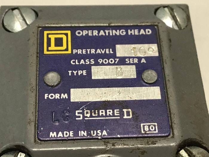 Used SQUARE D Limit Switch 9007-C54B #121704