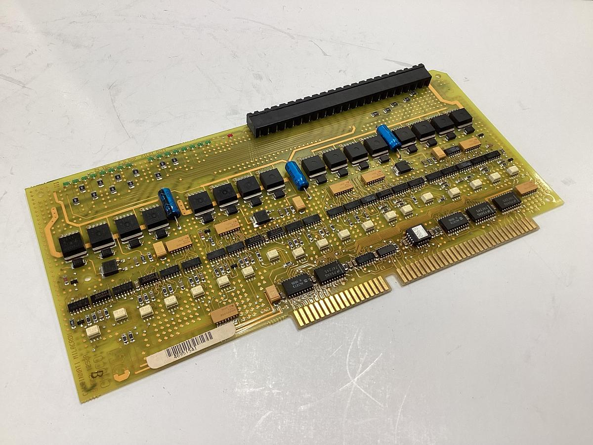 Used CINCINNATI MILACRON Circuit Board 3-542-1292A / BRACKET Used