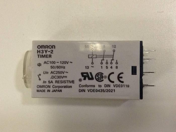 Used OMRON Timer H3Y-2-1 SECOND #79524