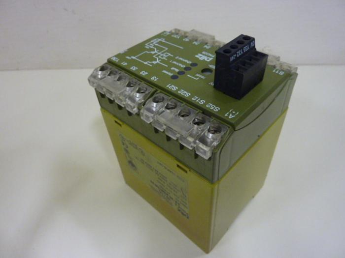 Used PILZ Safety Relay PNOZ83S/1O #49030