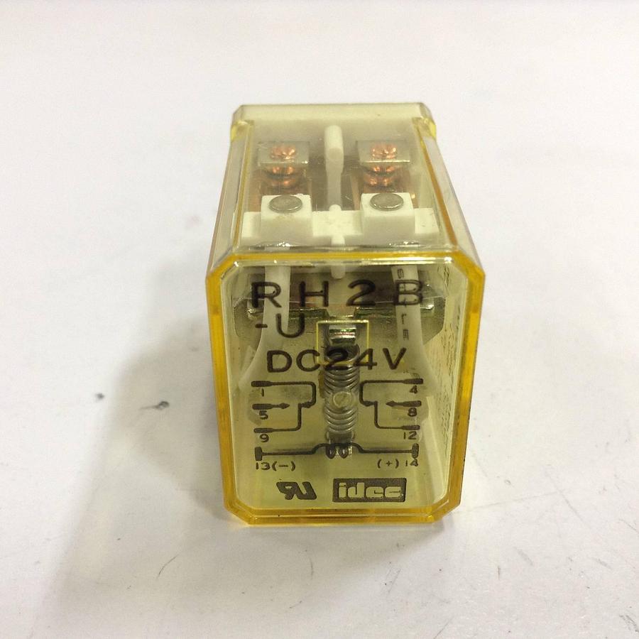 Used IDEC Relay RH2B-U #76352 Used