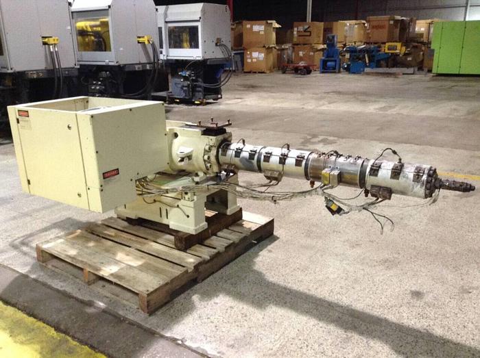 Used ENGEL 12 Oz Injection Unit ES700/250-12 / IU Used