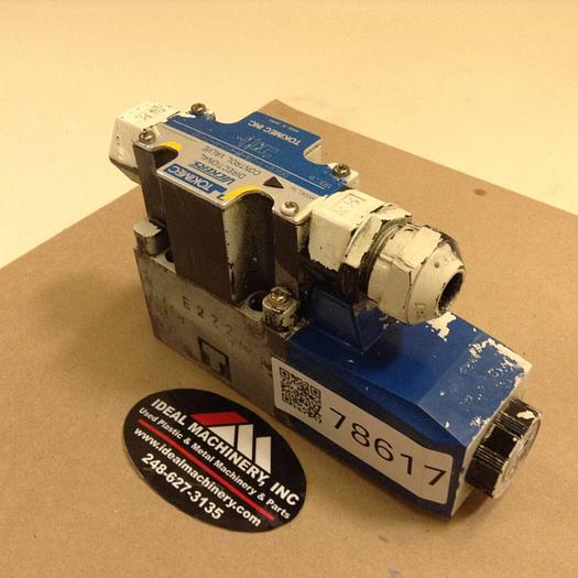 Used VICKERS Directional Control Valve DG4V32AMP7H750 #78617