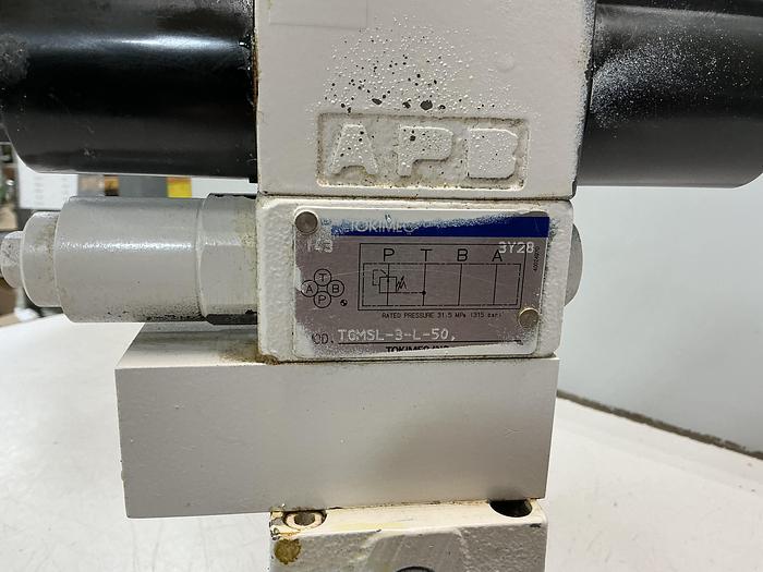 Used TOKIMEC DG4VS-3-0C-M-P7-H-7-P12-52