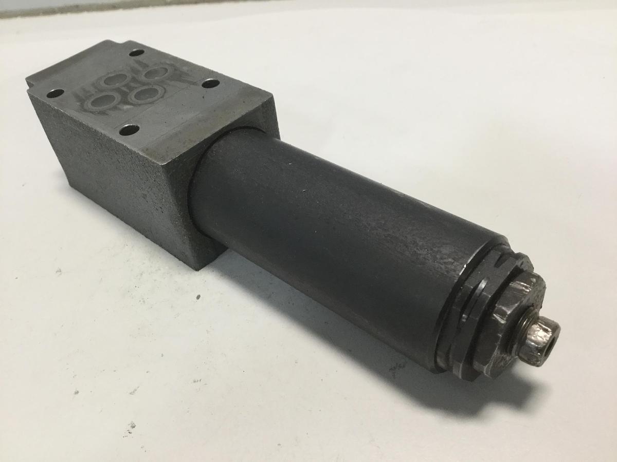 Used REXROTH Valve ZDR6DP240150YM12 Used