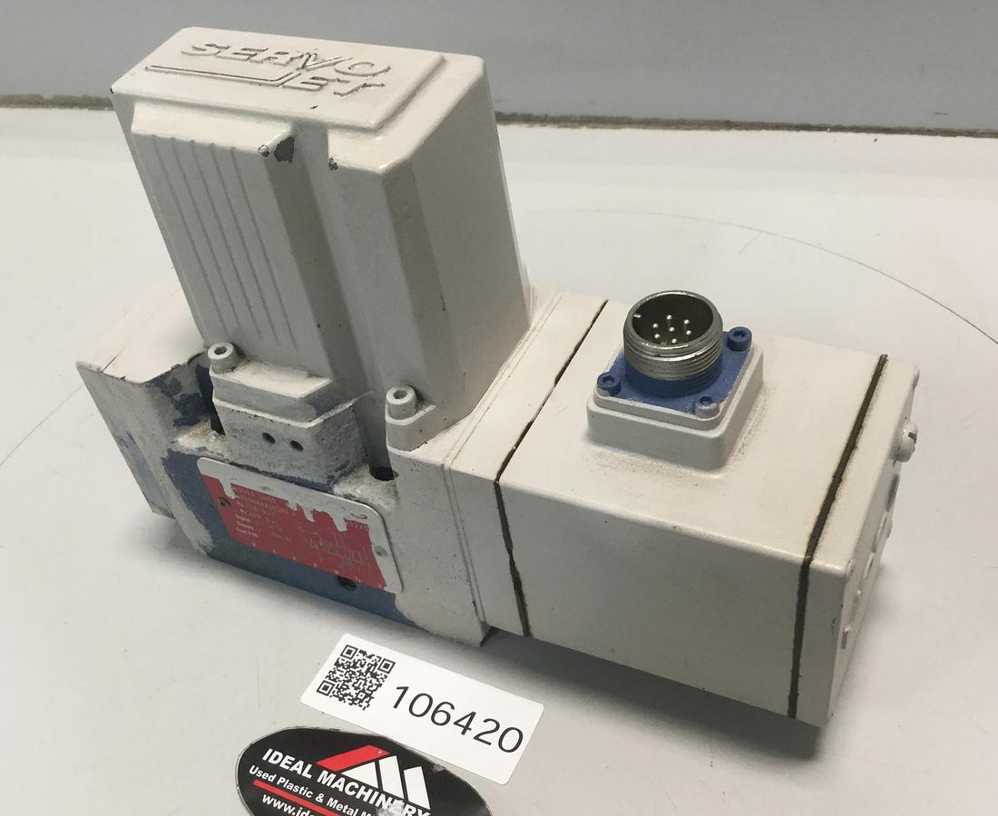Used MOOG D661-5009 SERVO JET HYDRAULIC VALVE USED 