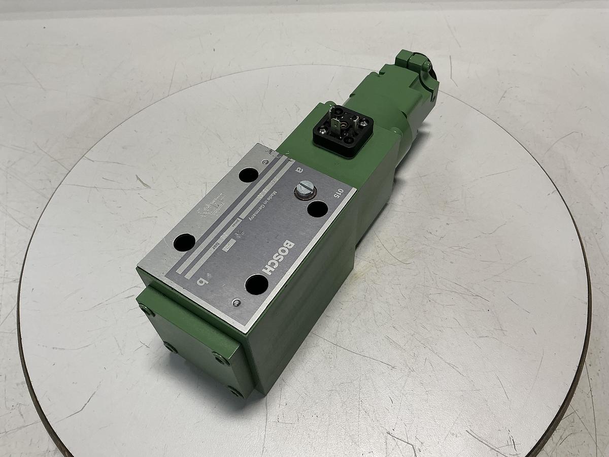 Used BOSCH 0 811 403 001