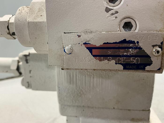 Used TOKIMEC DG4VS-3-0C-M-P7-H-7-P12-52