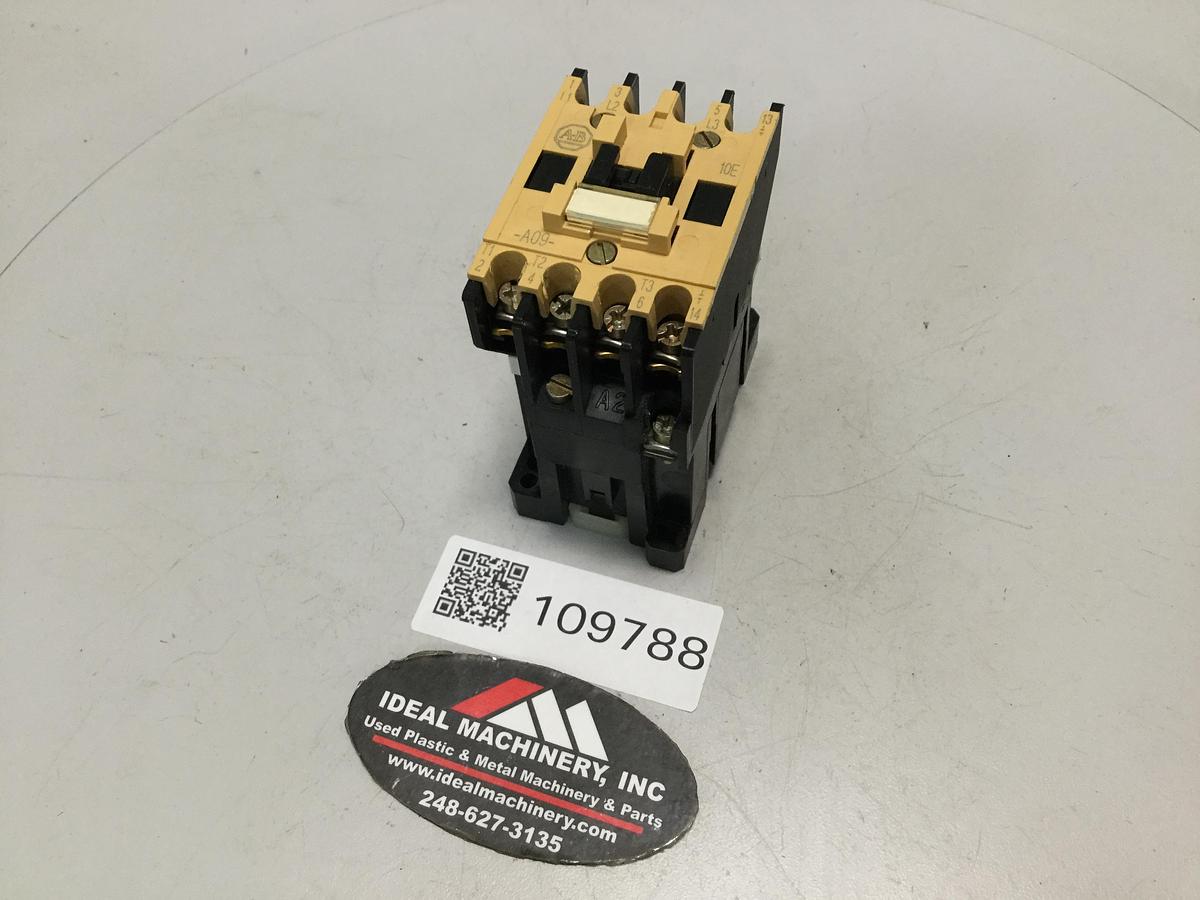 Used ALLEN BRADLEY Contactor 100-A09ND3 SER B USED