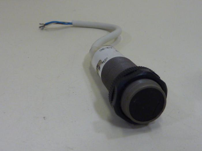 Used DATA LOGIC Sensor S5-5-A2-30-D1 #58439