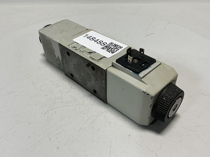 Used TOKIMEC DG4V-3-2C-M-U-B6-60