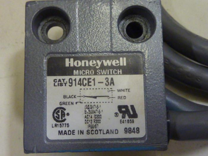 Used HONEYWELL Micro Switch 914CE1-3A #65887