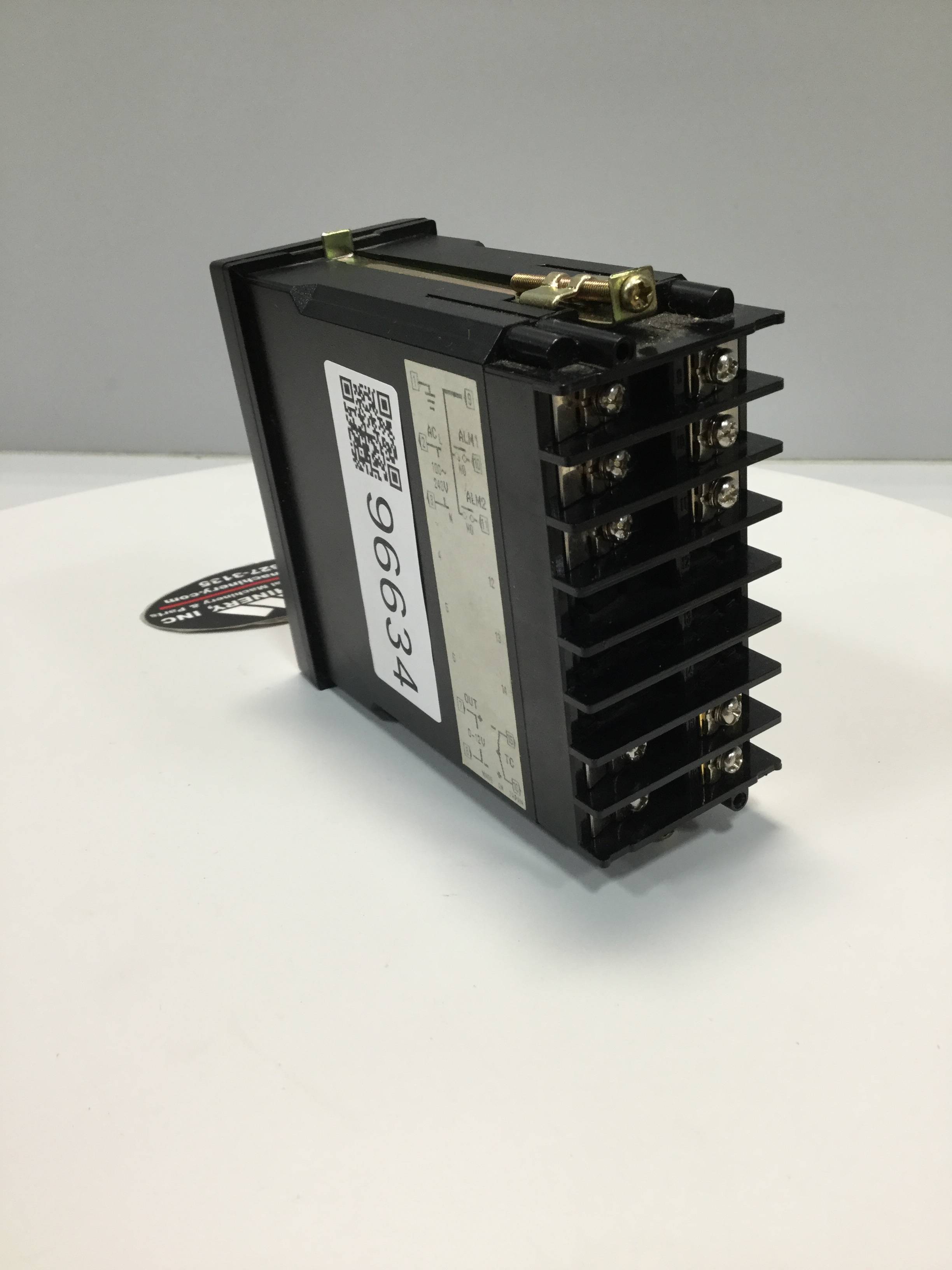 Used RKC Temperature Control REX-C400FK03VAB USED