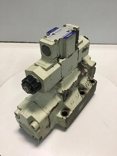 Used YUKEN Valve DSHG-06-3C12-ET-D24-5179 #144630