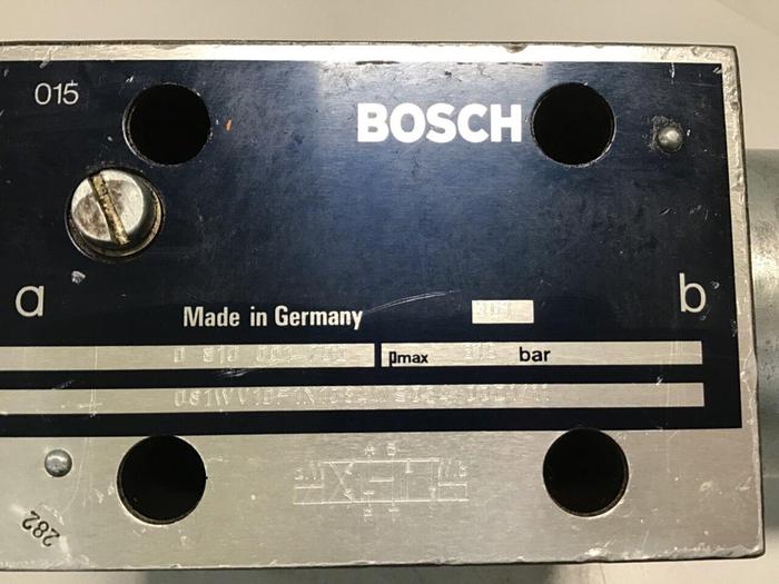 Used BOSCH Valve 0 810 001 702 Used