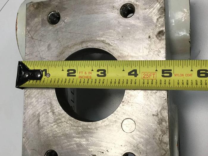 Used CINCINNATI MILACRON Crosshead 5244935 Used