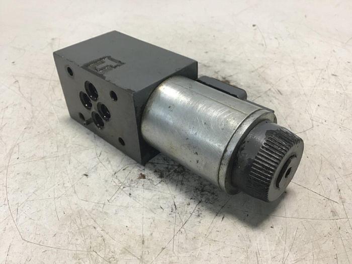 Used VICKERS Valve DG4V3S22AMUHL760EN490 Used