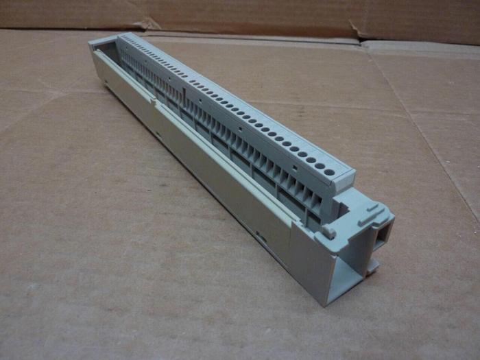 SIEMENS Terminal Block 6ES5 490-7LB21 #24705