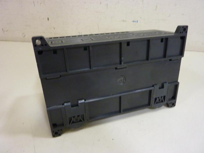 Used LS AND CO INC Programmable Logic Controller K7M-DT40S #67416